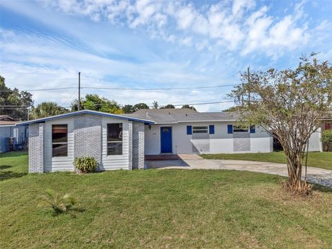 Photo of 849 Iron Oak Drive, Orlando, FL 32809 (MLS # O6347743)