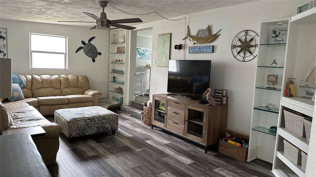 Photo of 526 Alta Vista, Englewood, FL 34224 (MLS # L4957533)