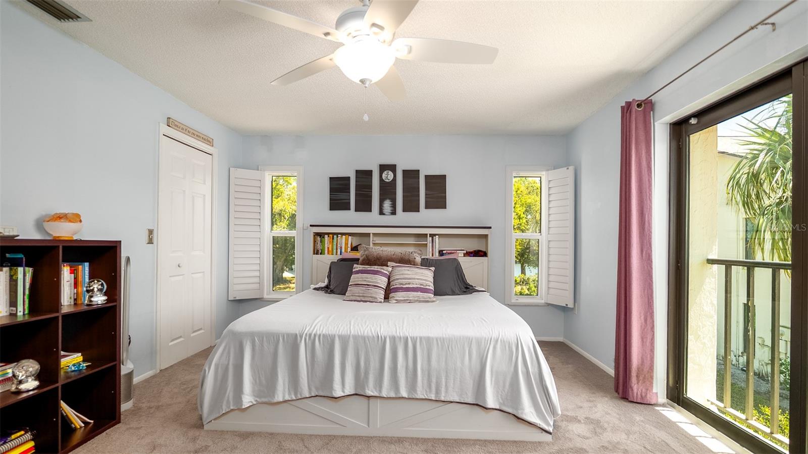 1770 LAKE PLACE 1770D