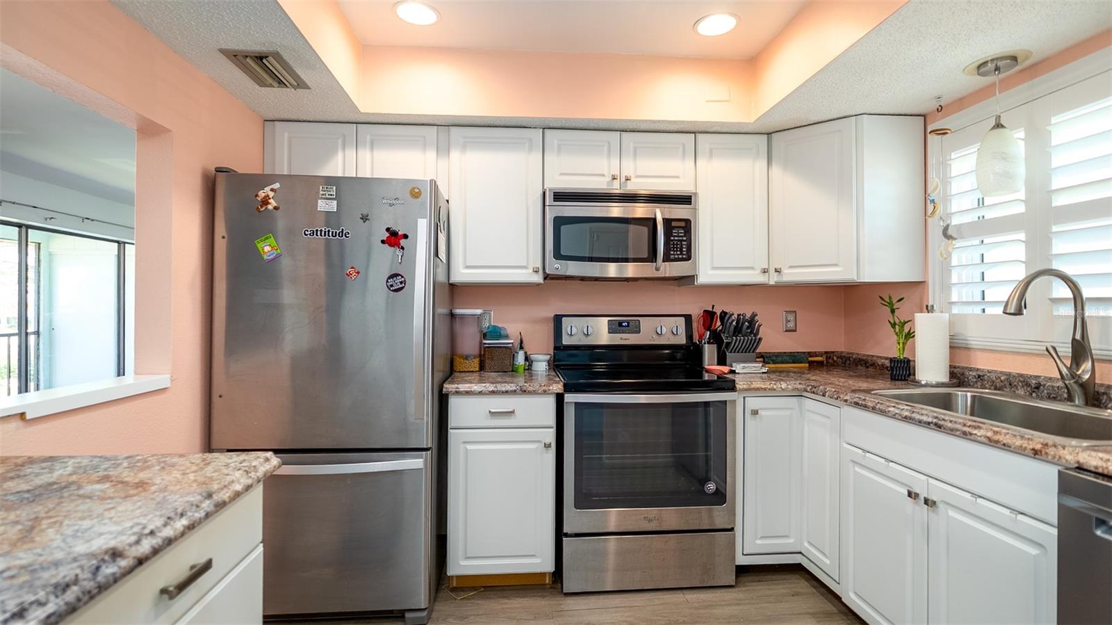 1770 LAKE PLACE 1770D