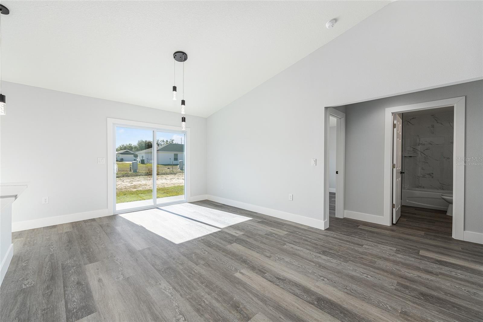 MARION OAKS UN 6 - Residential