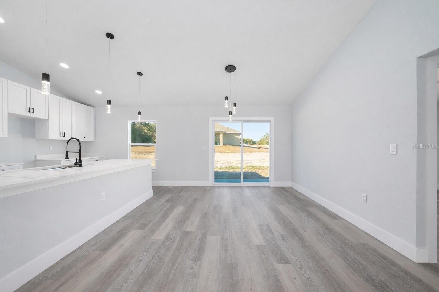 MARION OAKS UN 6 - Residential