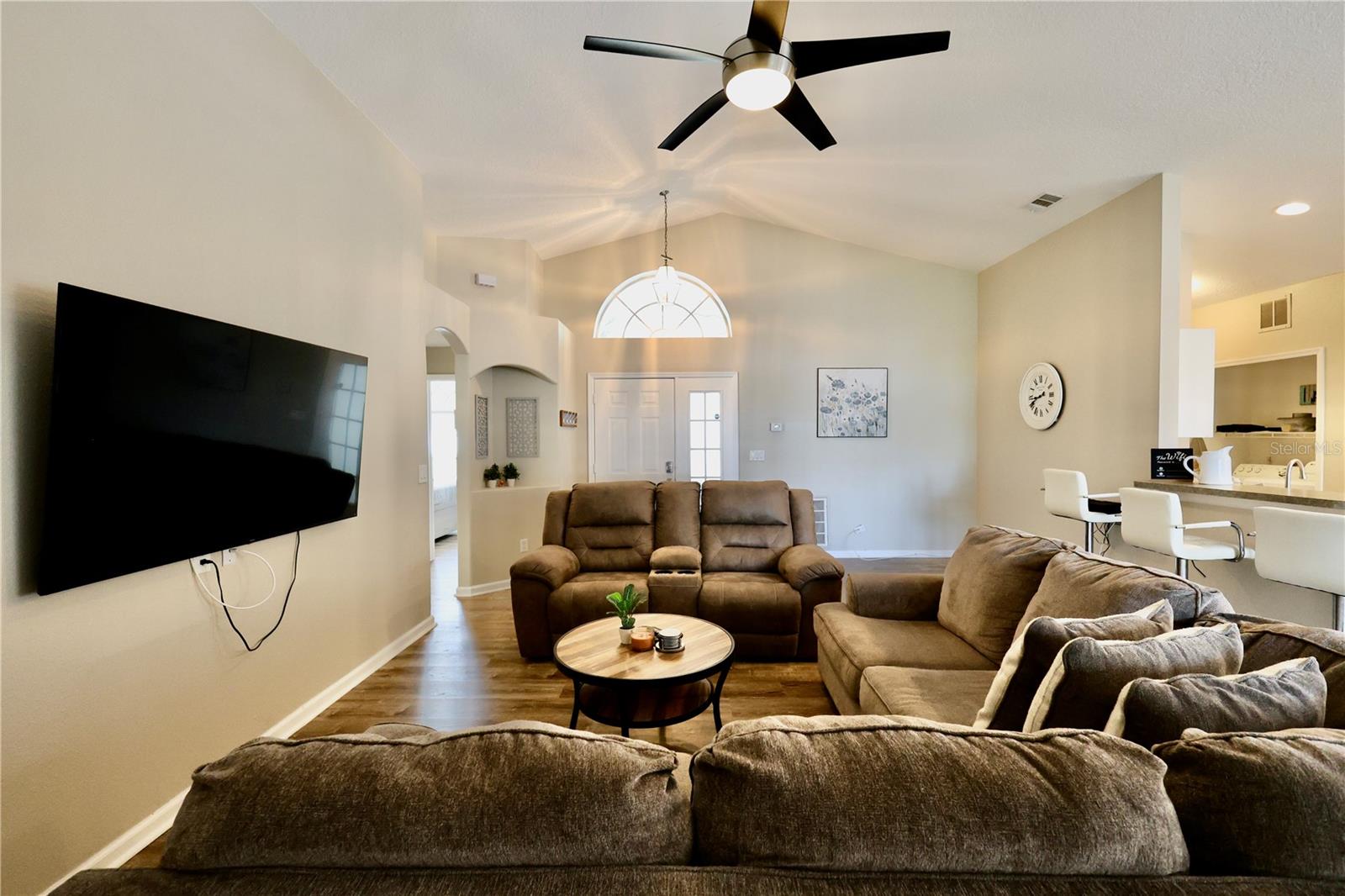 WESTON HILLS SUB - Residential