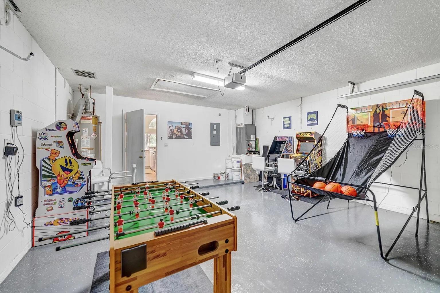 WESTON HILLS SUB - Residential