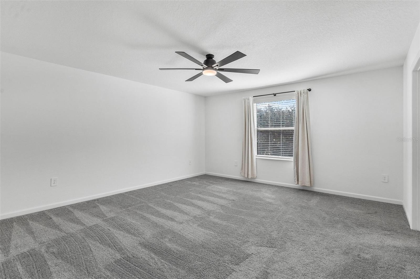 WINDSONG AT LEESBURG - Residential