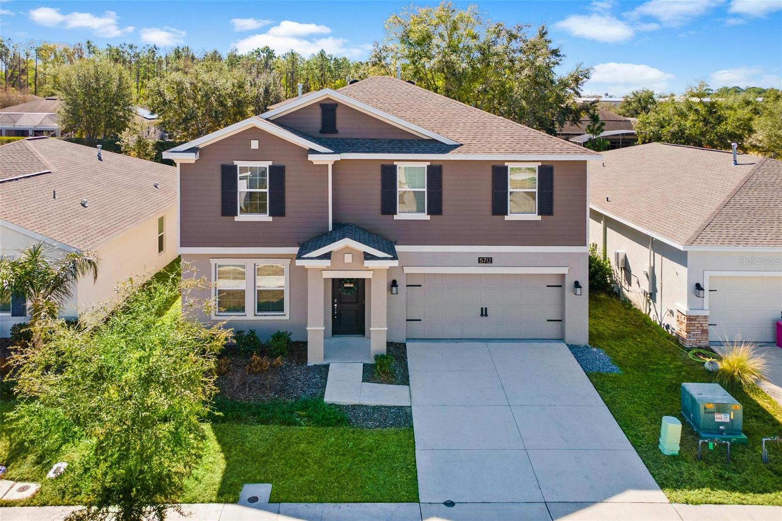 5712 BRISTLELEAF COURT