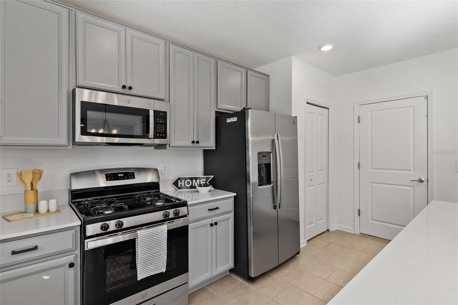 WINDSONG AT LEESBURG - Residential