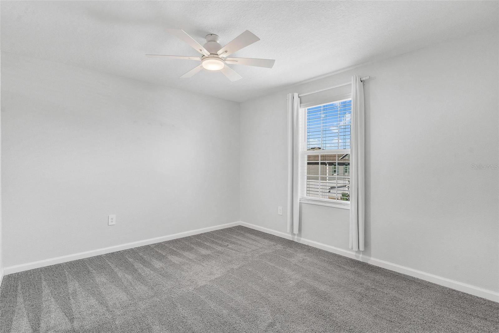 WINDSONG AT LEESBURG - Residential