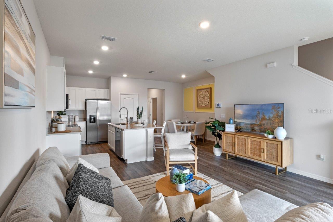 HARMONY ON LAKE ELOISE PHASE 4 - Residential