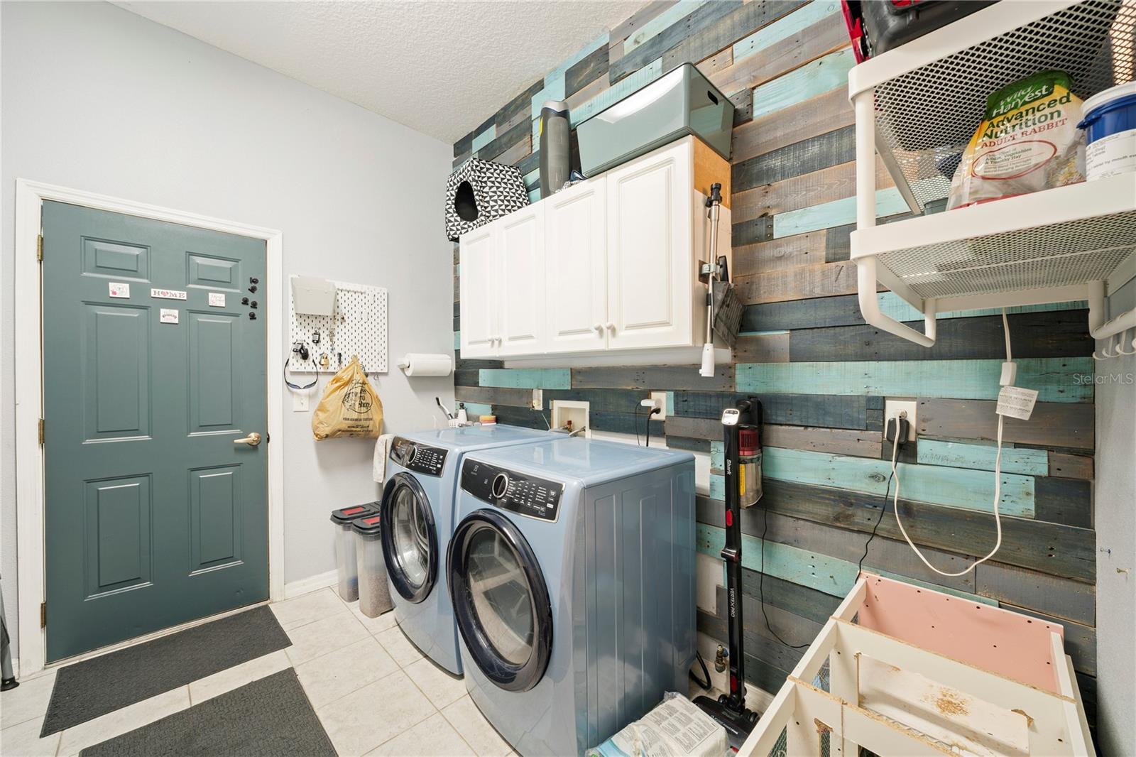 MEADOW POINTE PRCL 10 UNIT 01 02 - Residential
