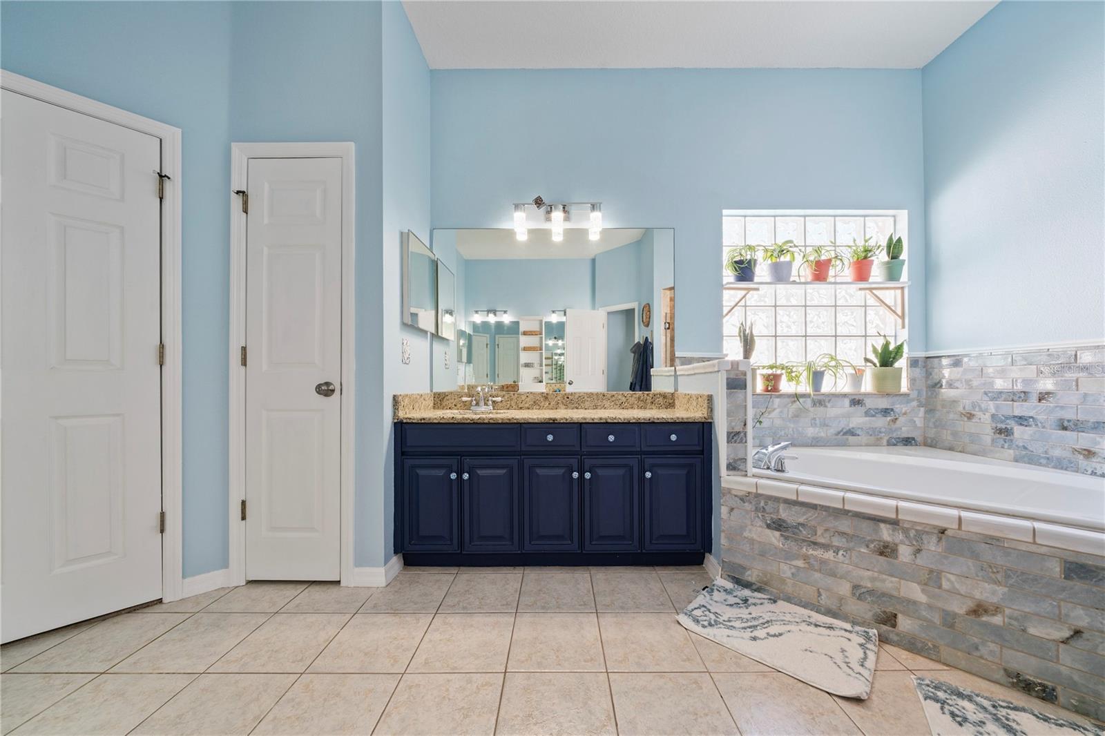 MEADOW POINTE PRCL 10 UNIT 01 02 - Residential