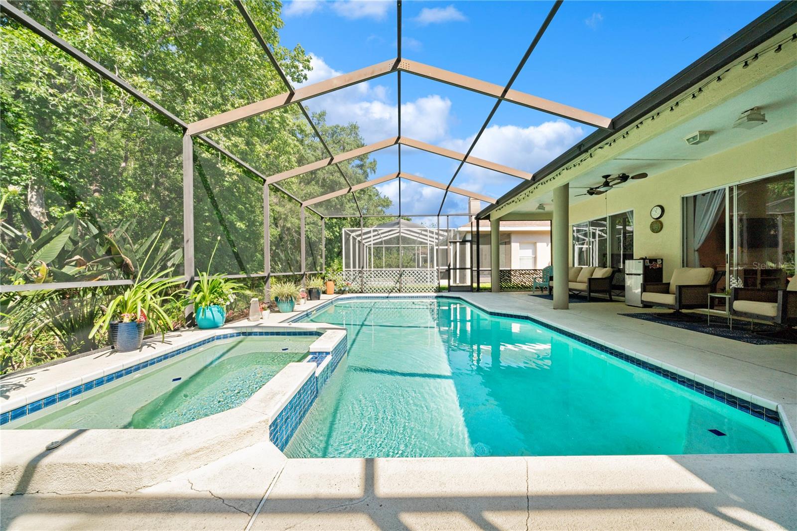 MEADOW POINTE PRCL 10 UNIT 01 02 - Residential
