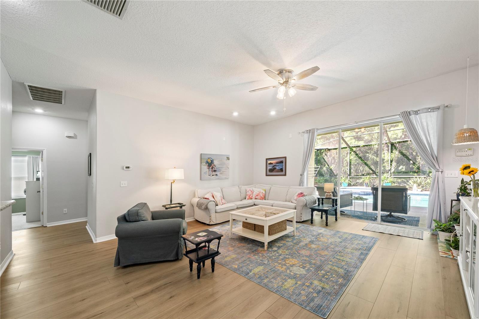 MEADOW POINTE PRCL 10 UNIT 01 02 - Residential