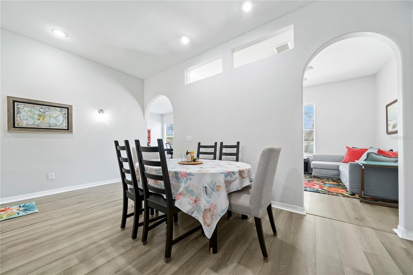 MEADOW POINTE PRCL 10 UNIT 01 02 - Residential