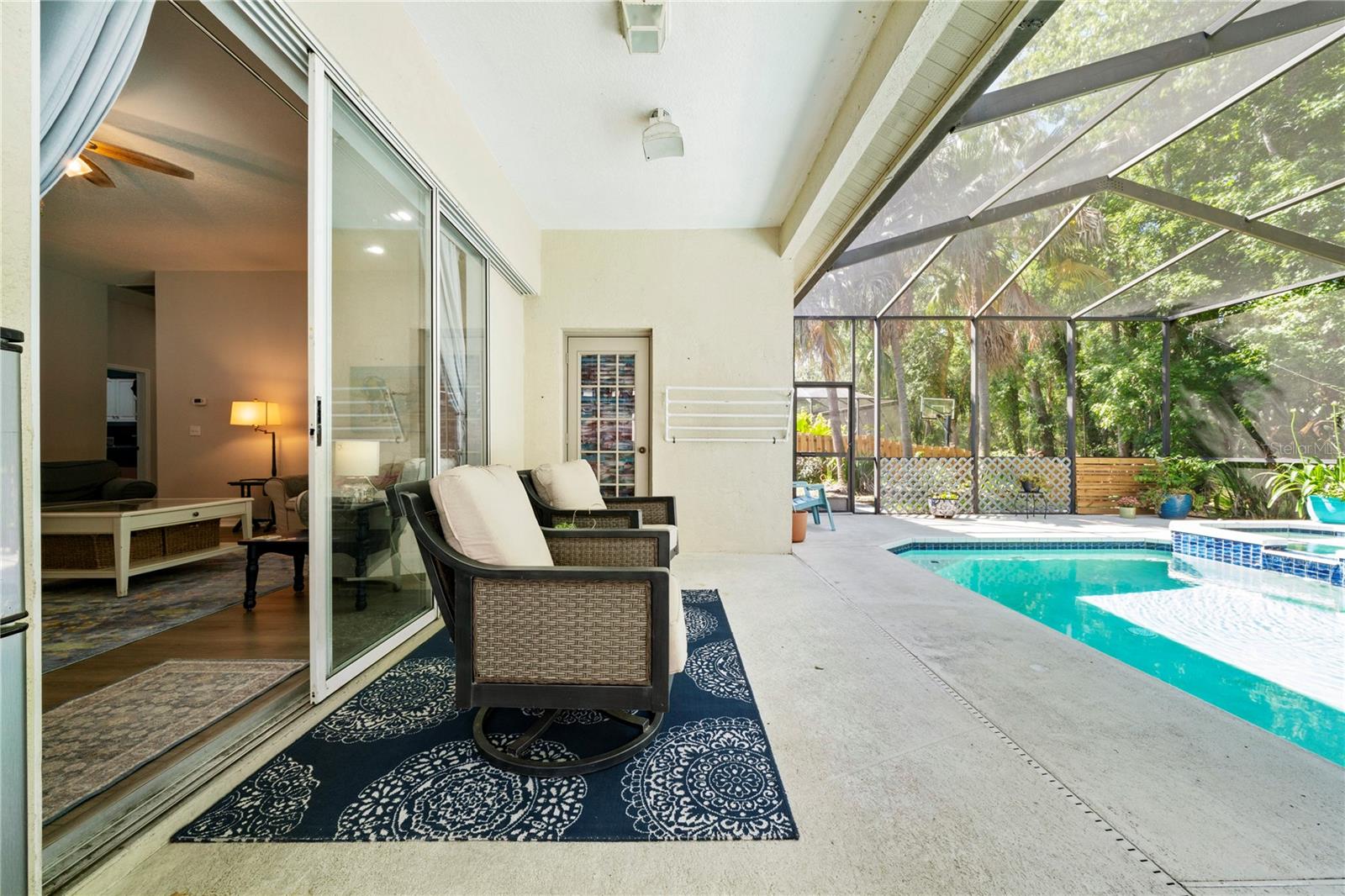 MEADOW POINTE PRCL 10 UNIT 01 02 - Residential
