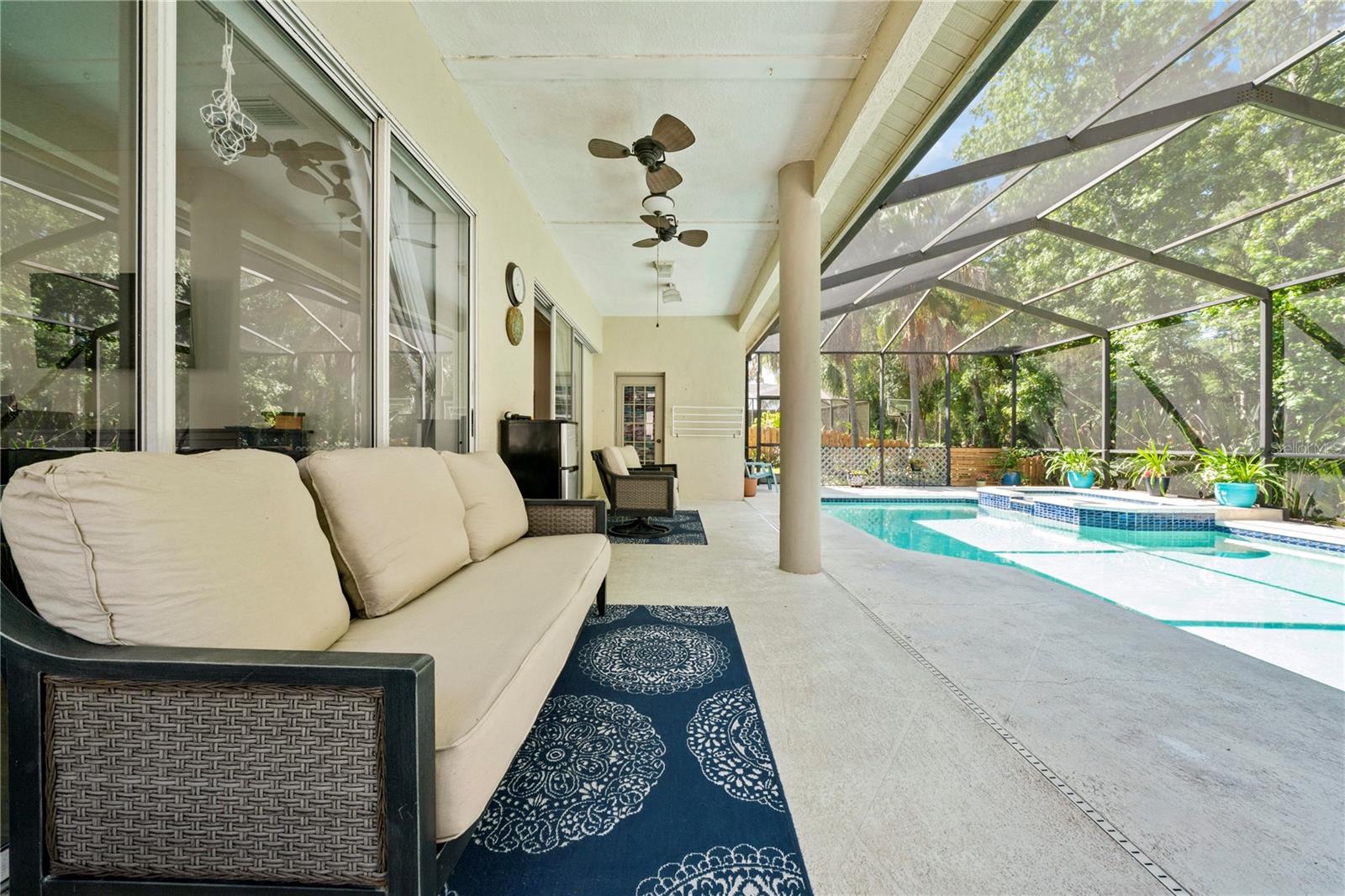 MEADOW POINTE PRCL 10 UNIT 01 02 - Residential