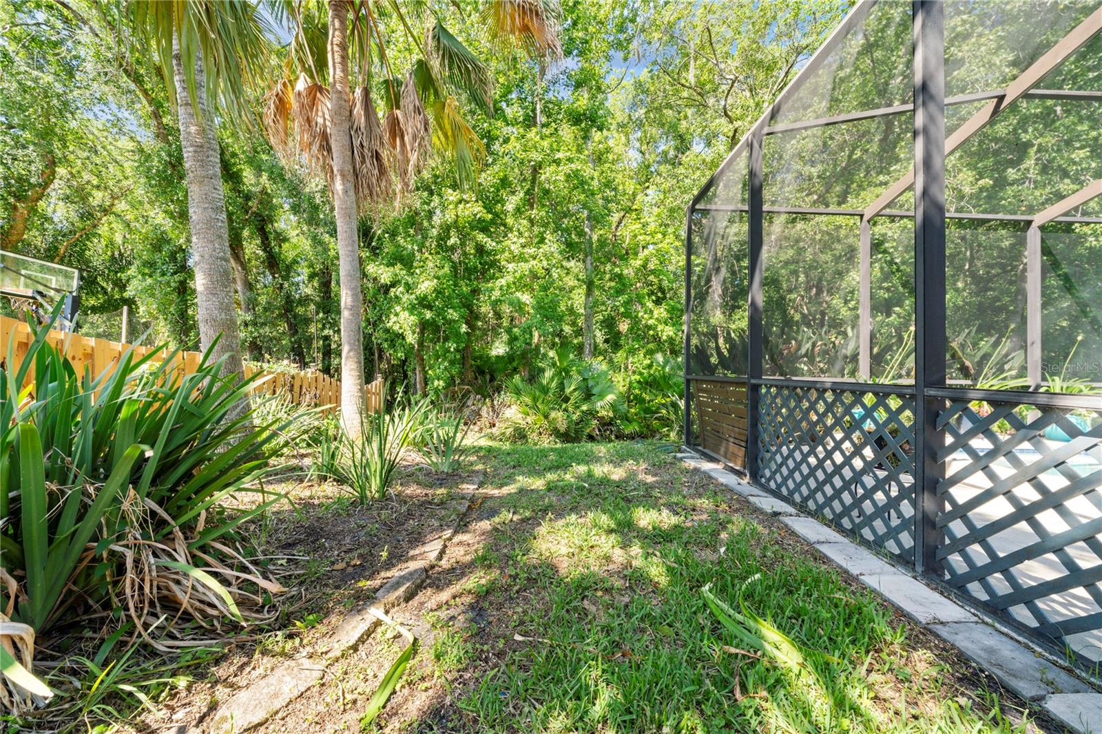 MEADOW POINTE PRCL 10 UNIT 01 02 - Residential