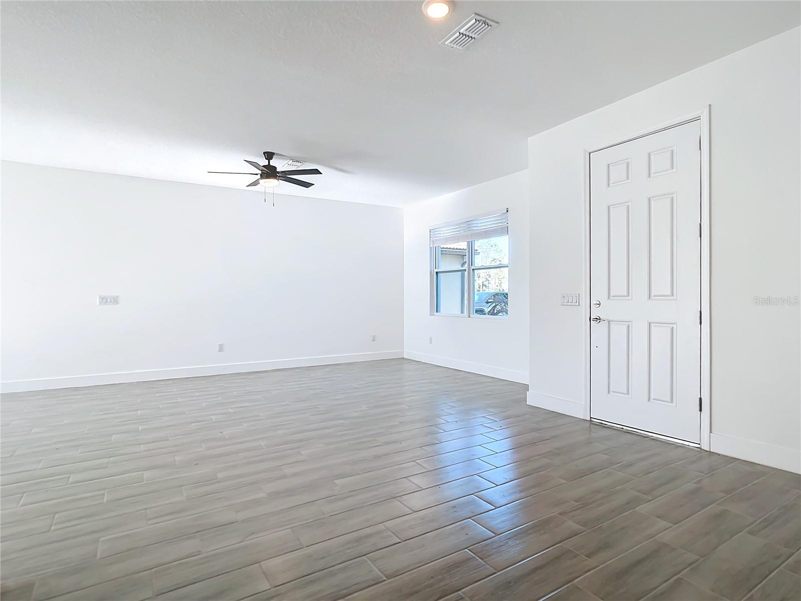 211 AUSTRALIAN DRIVE