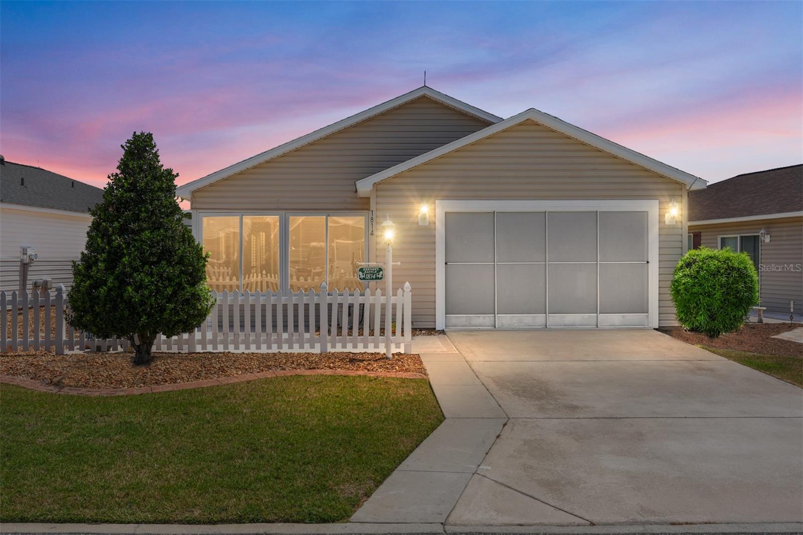 1814 HALLANDALE LANE