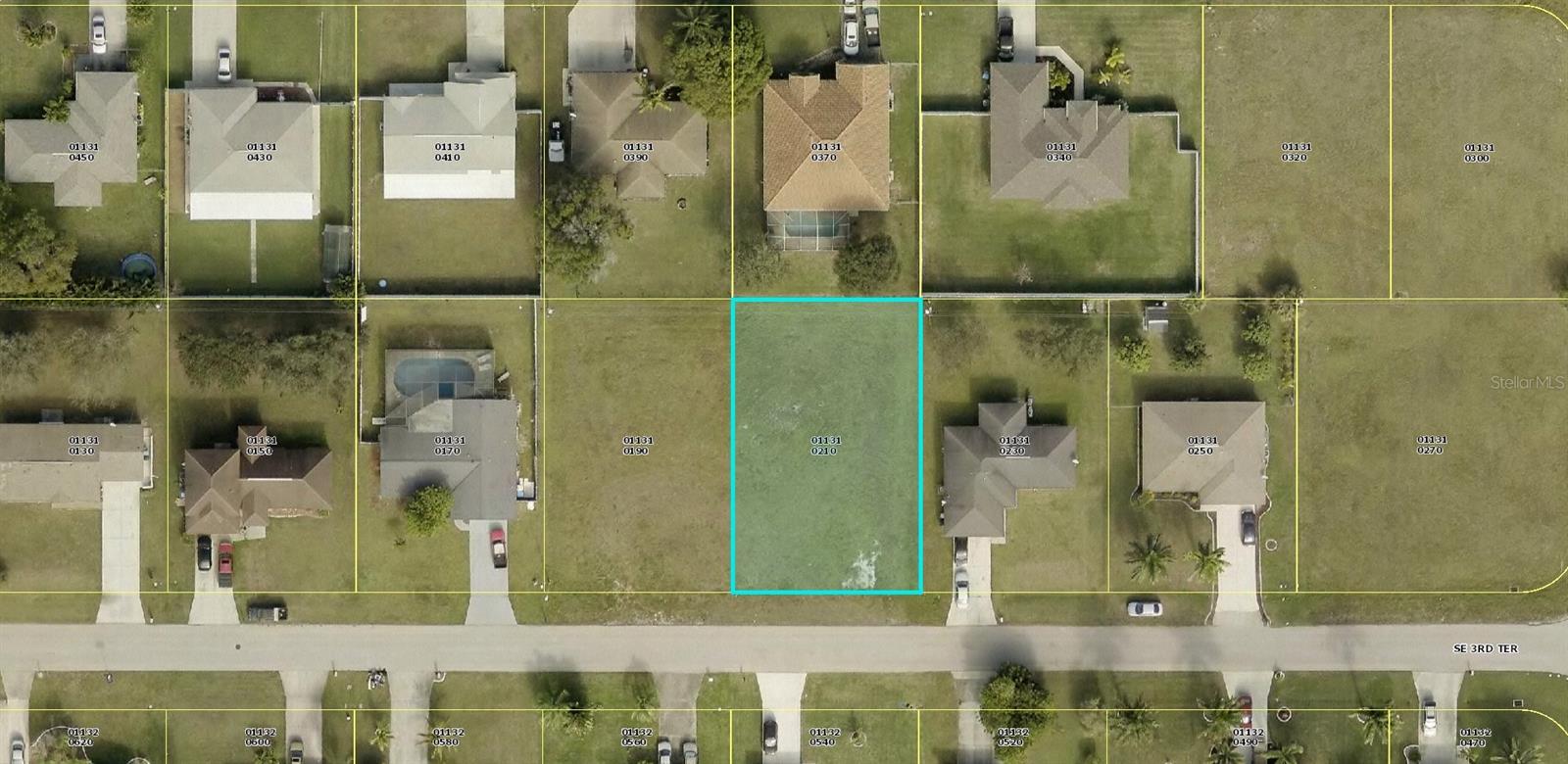This property is a vacant lot located within 2 miles of elementary, middle, and high schools. It is also within 2 miles of the Cape Coral Hospital. Note that many shopping locations are close as well. Being located in a less traveled area, traffic and other such noise are reduced. This location is the perfect place for those interested in building a dream home. The lots in this prime area are few and if you want to move ahead, please contact me soon. Listed with HomeRise.