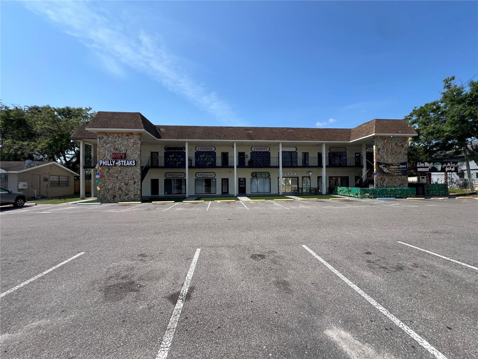 LIN LAN TERRACE - Commercial Lease