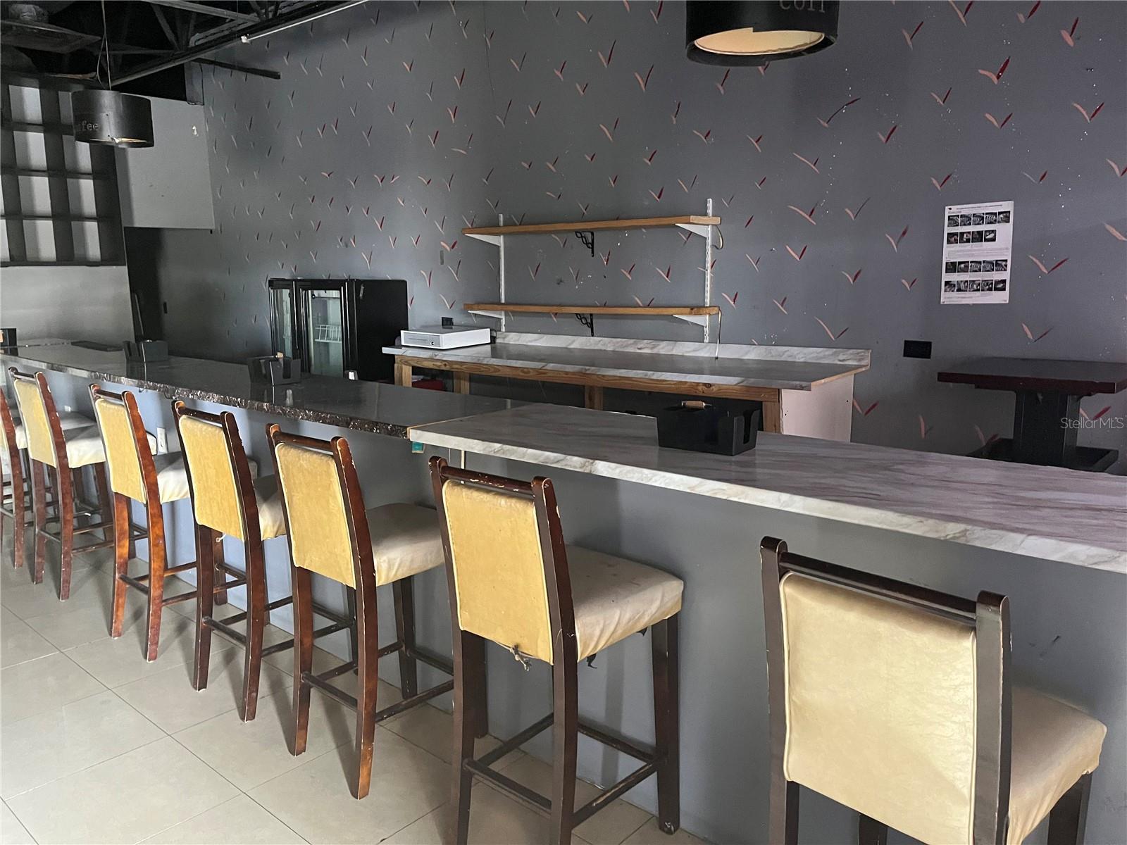 LIN LAN TERRACE - Commercial Lease