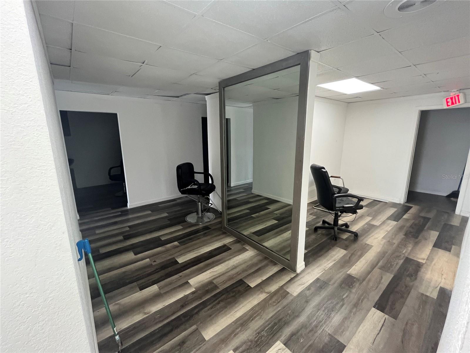 LIN LAN TERRACE - Commercial Lease