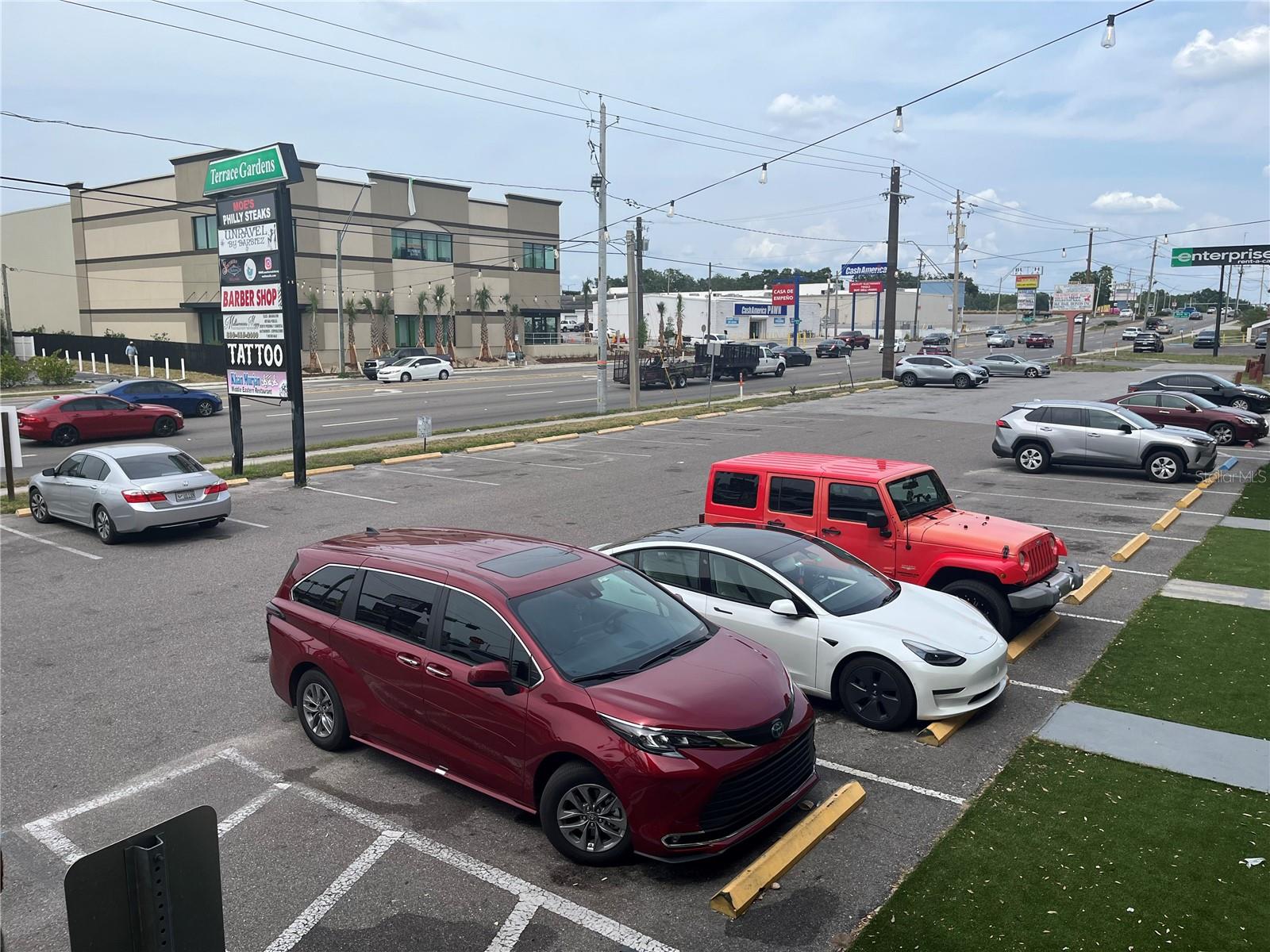 LIN LAN TERRACE - Commercial Lease