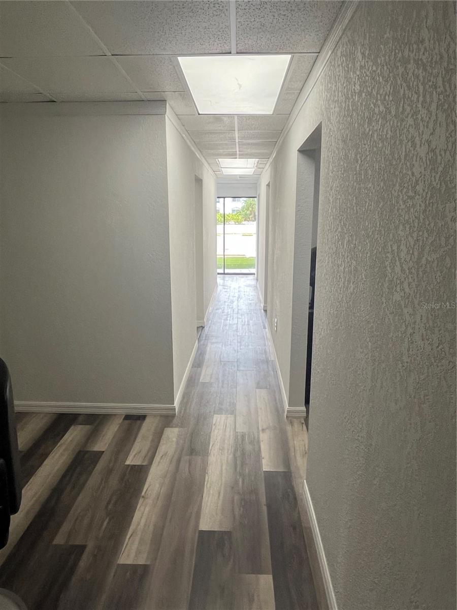 LIN LAN TERRACE - Commercial Lease