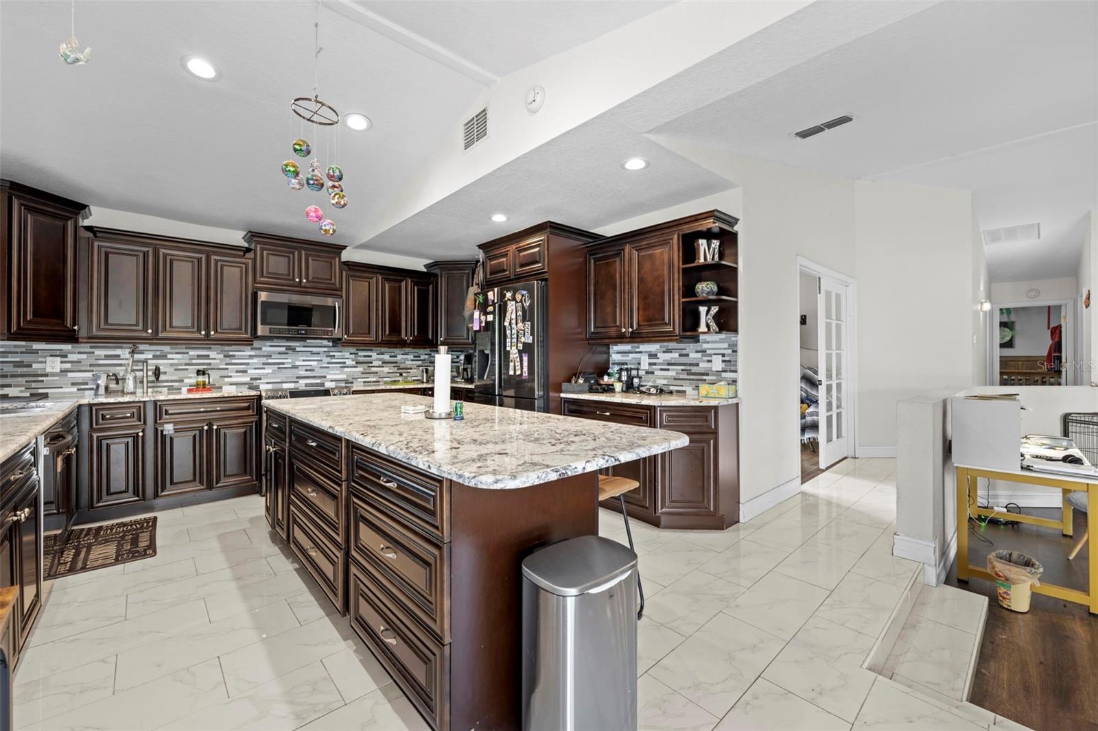 SPRING HILL - Residential