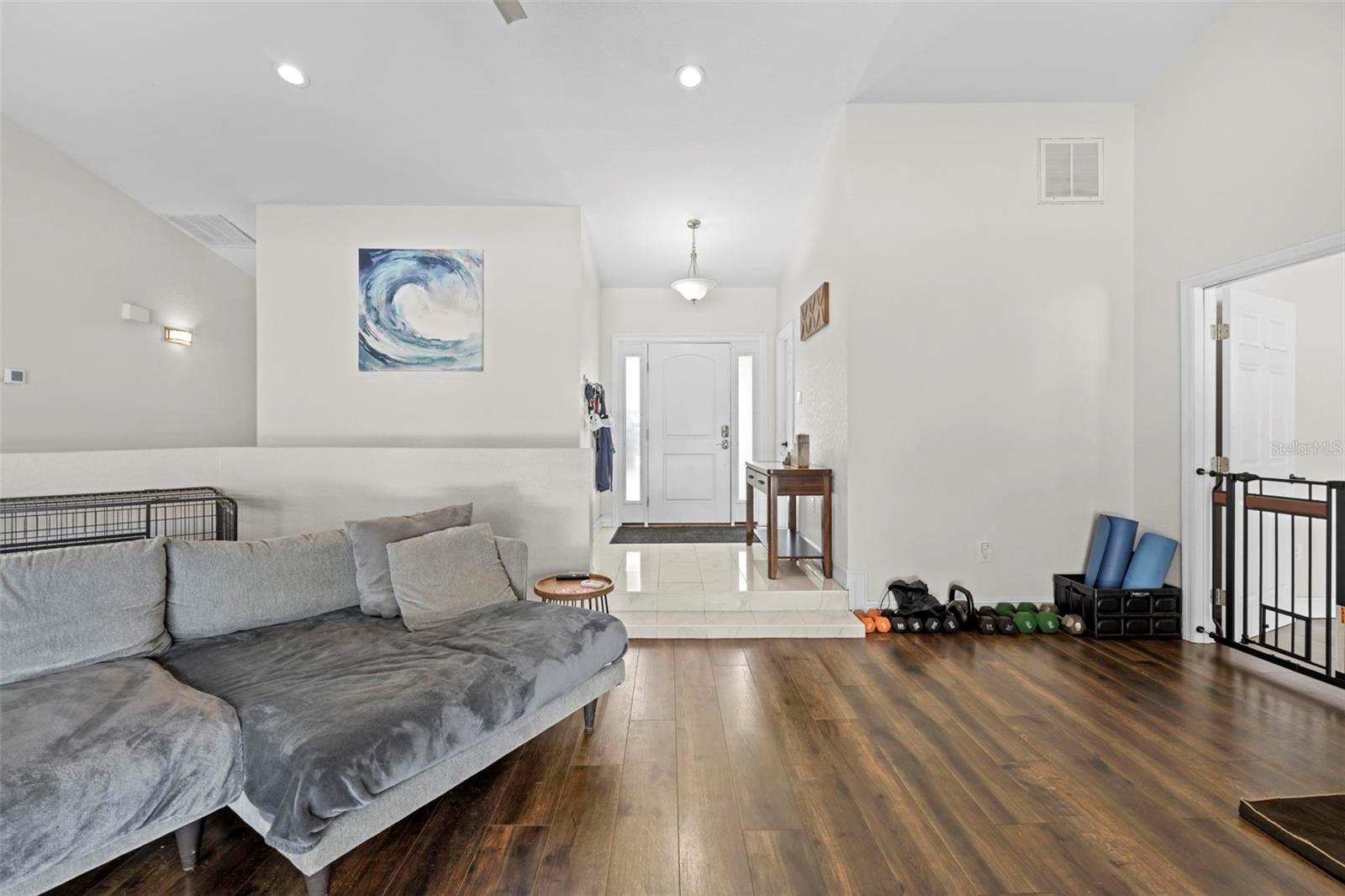 SPRING HILL - Residential