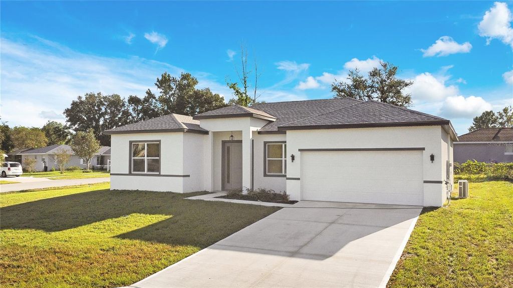 Photo of 3511 SW 130th Lane Road, Ocala, FL 34473 (MLS # O6345958)