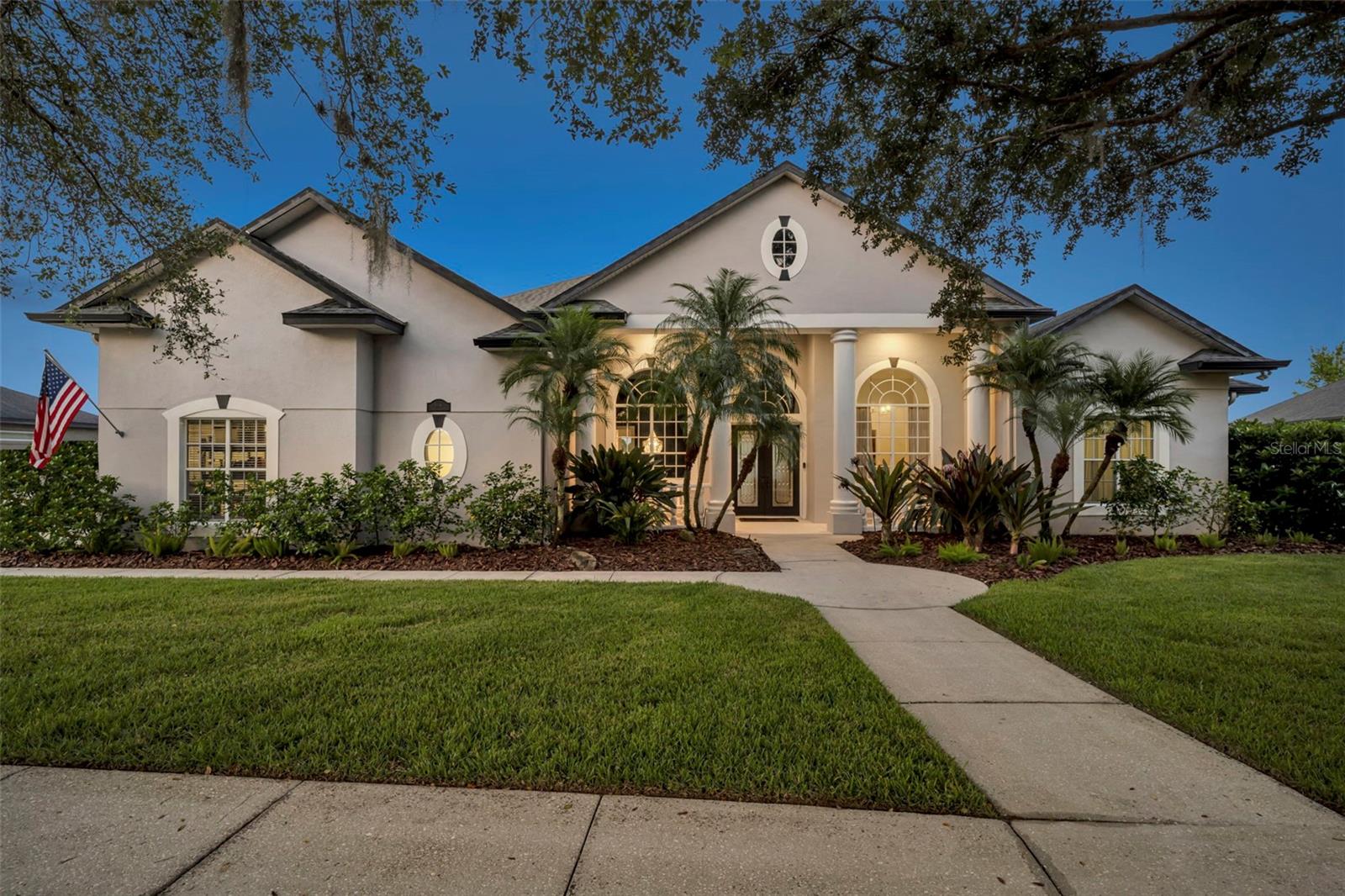 656 LONG LAKE DRIVE