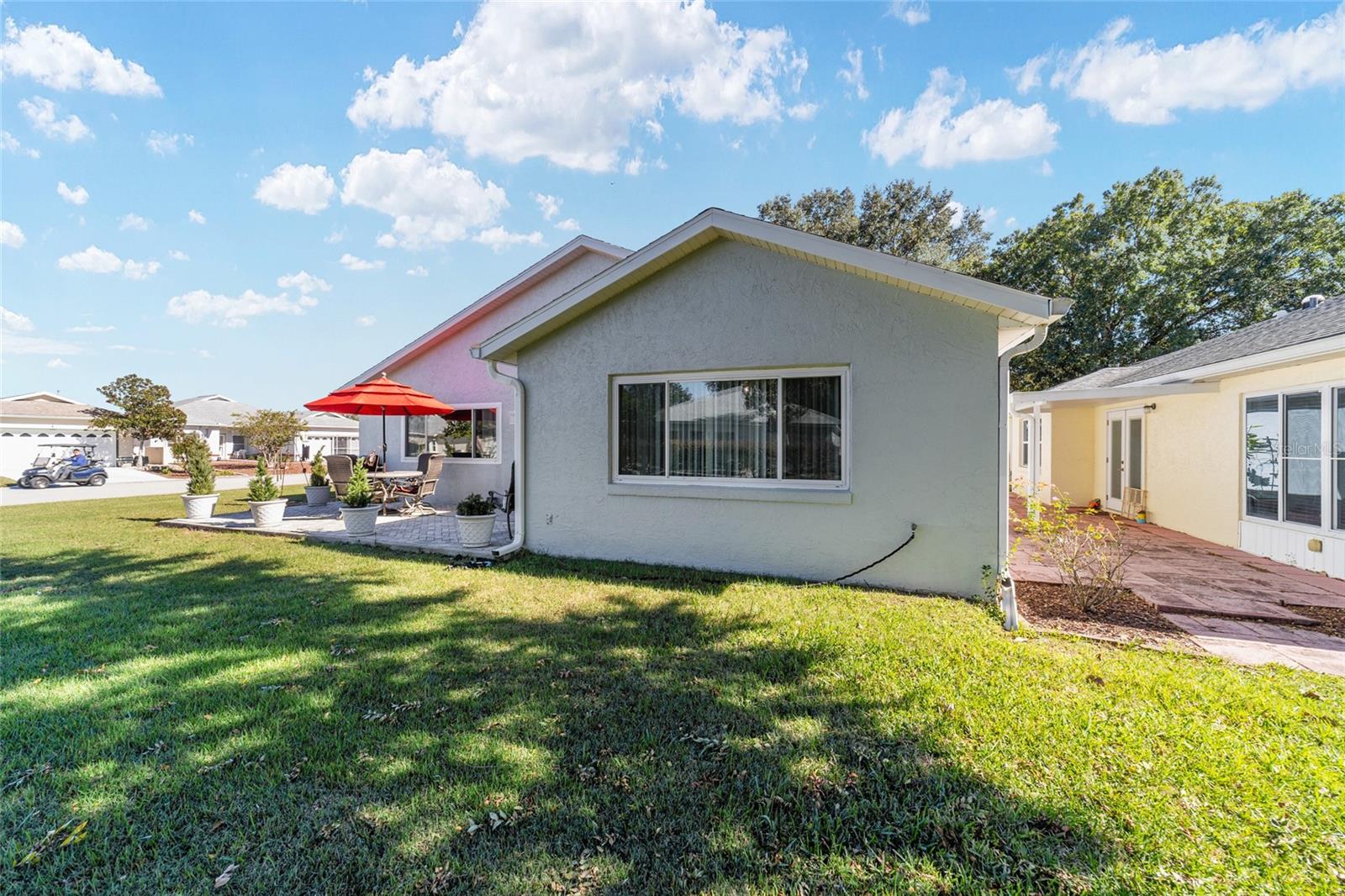 ON TOP OF THE WORLD - Residential