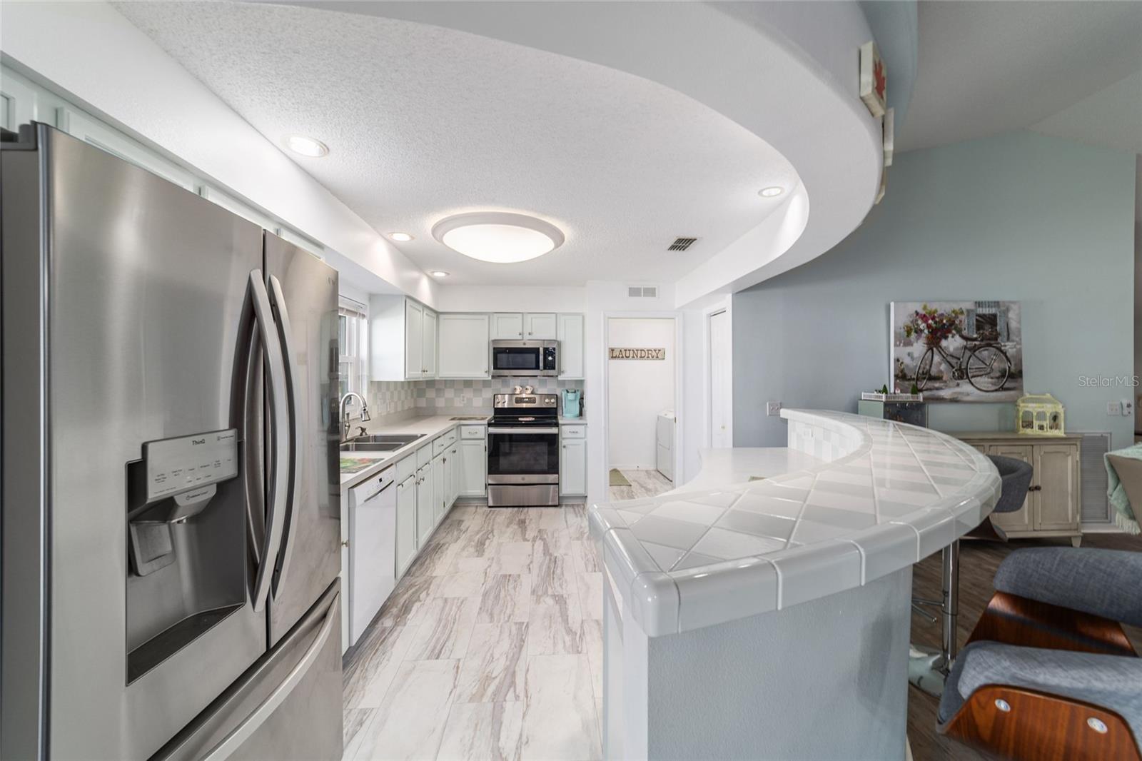 ON TOP OF THE WORLD - Residential