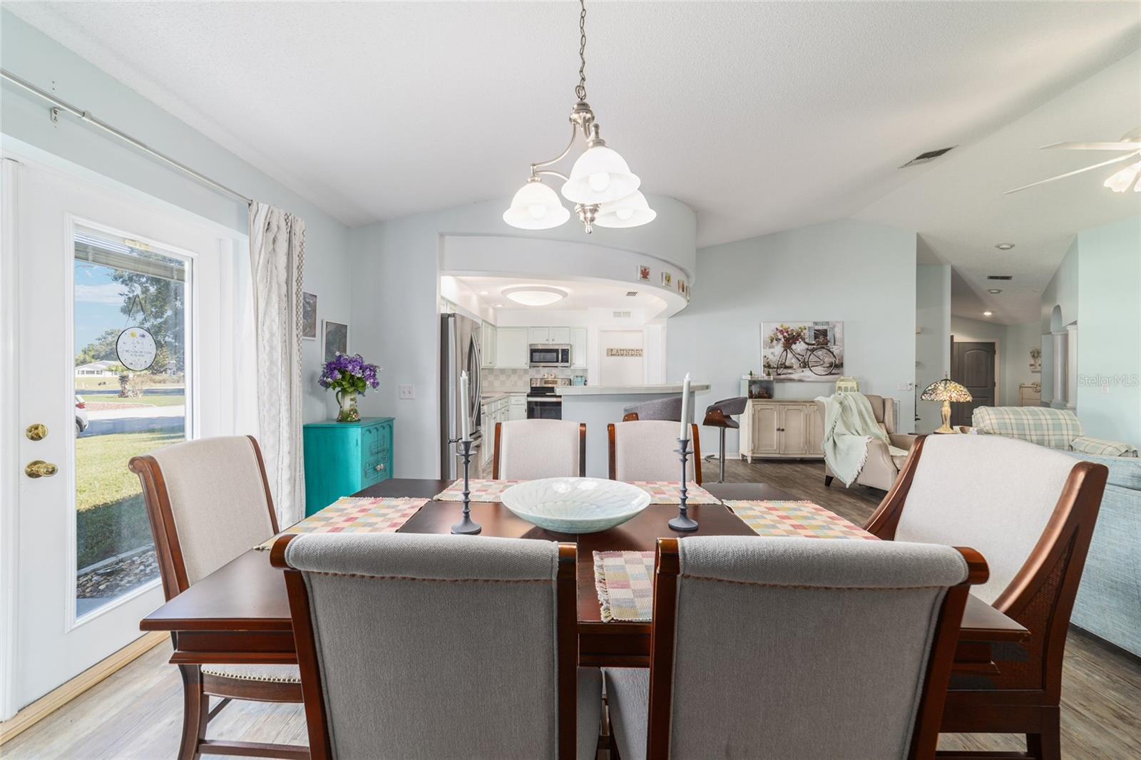 ON TOP OF THE WORLD - Residential