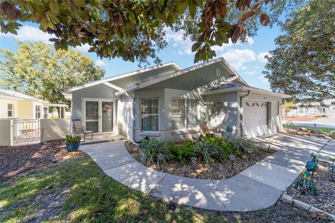 Photo of 9109 SW 93rd Circle, Ocala, FL 34481 (MLS # OM712769)