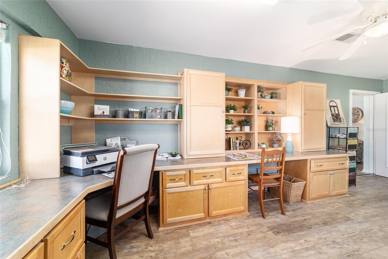 ON TOP OF THE WORLD - Residential