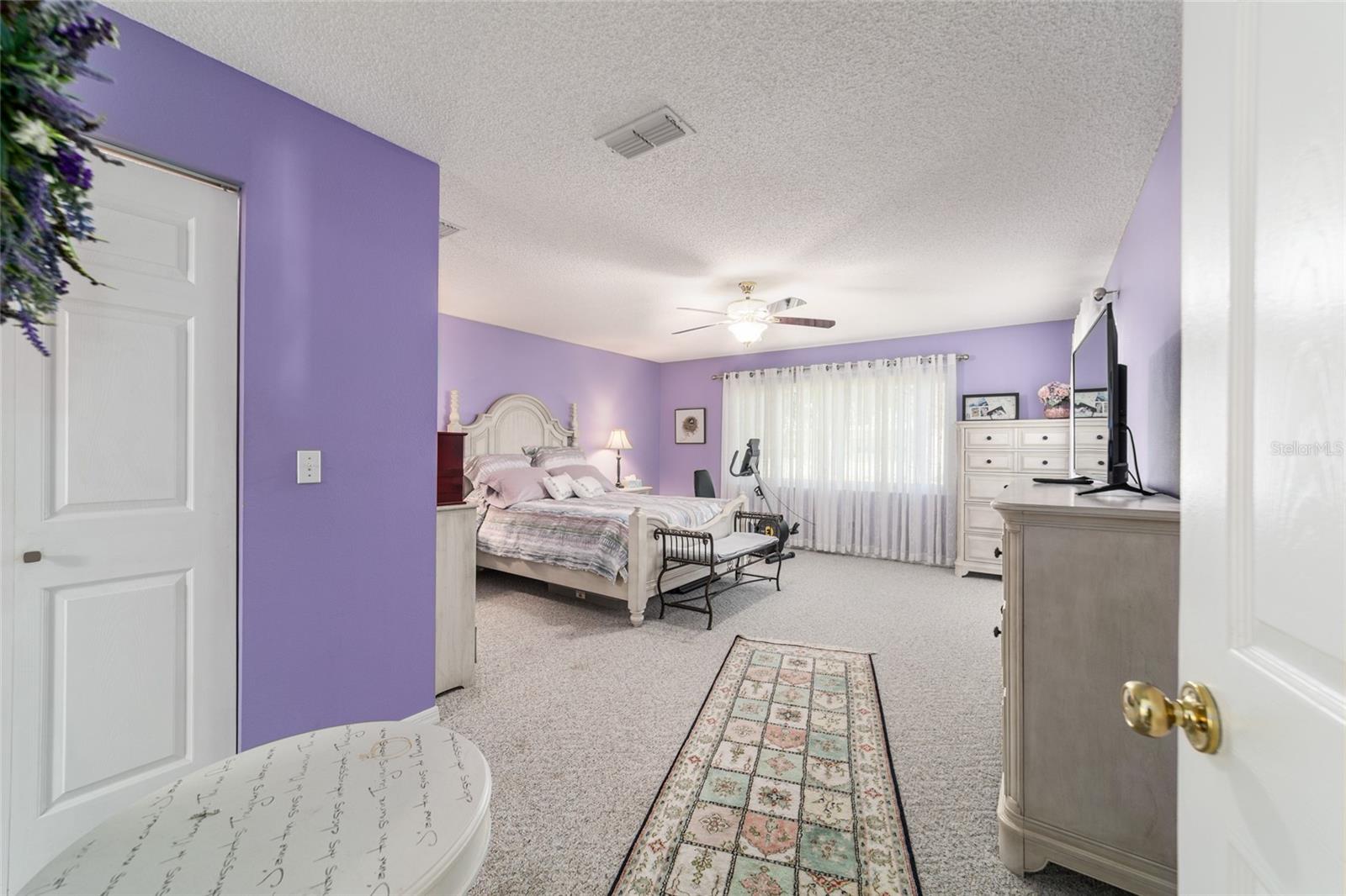 ON TOP OF THE WORLD - Residential