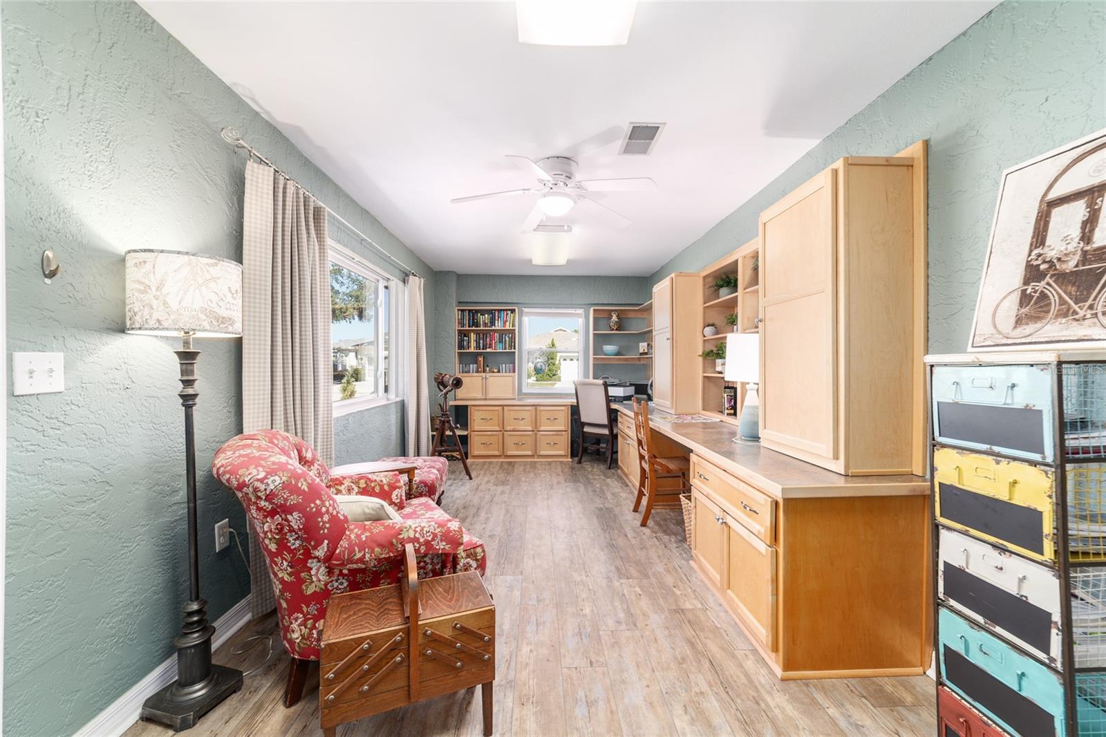 ON TOP OF THE WORLD - Residential