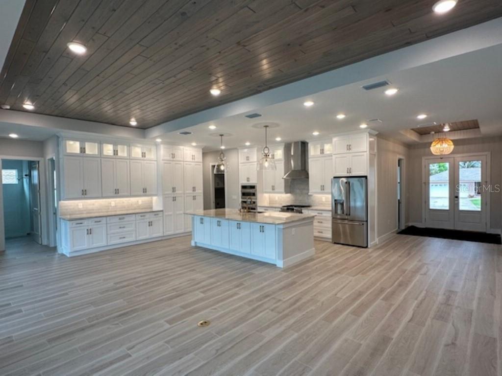 RIVIERA BAY - Residential