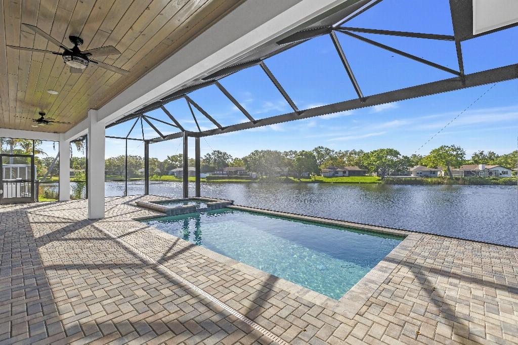 RIVIERA BAY - Residential