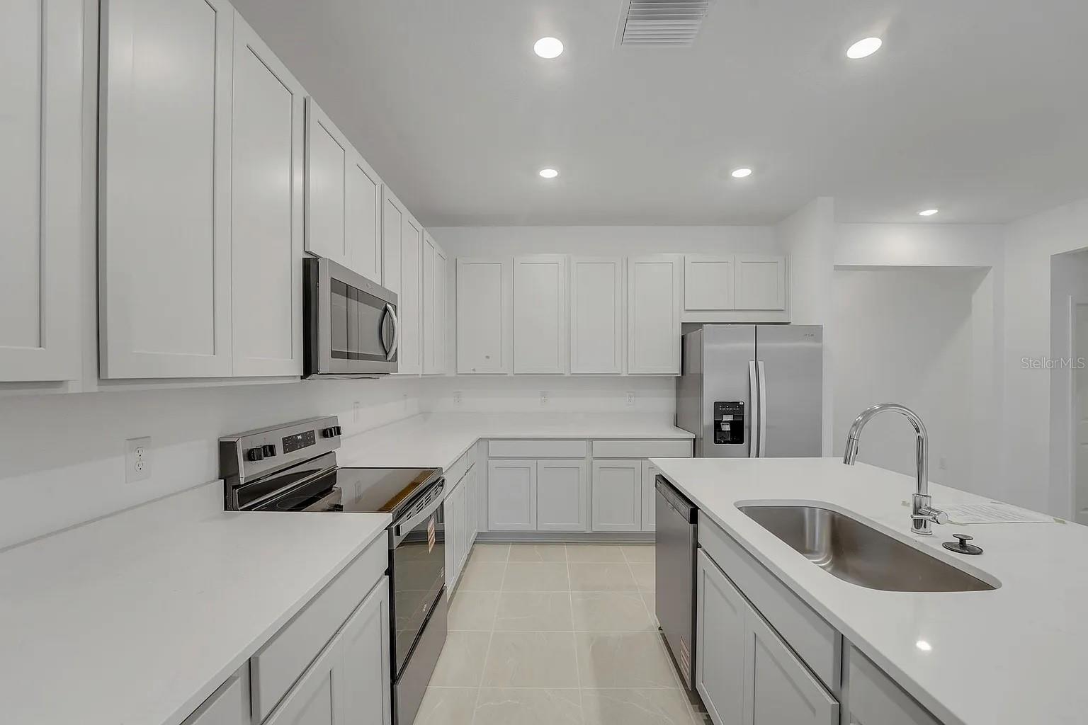 CYPRESS PARK ESTATES - Residential