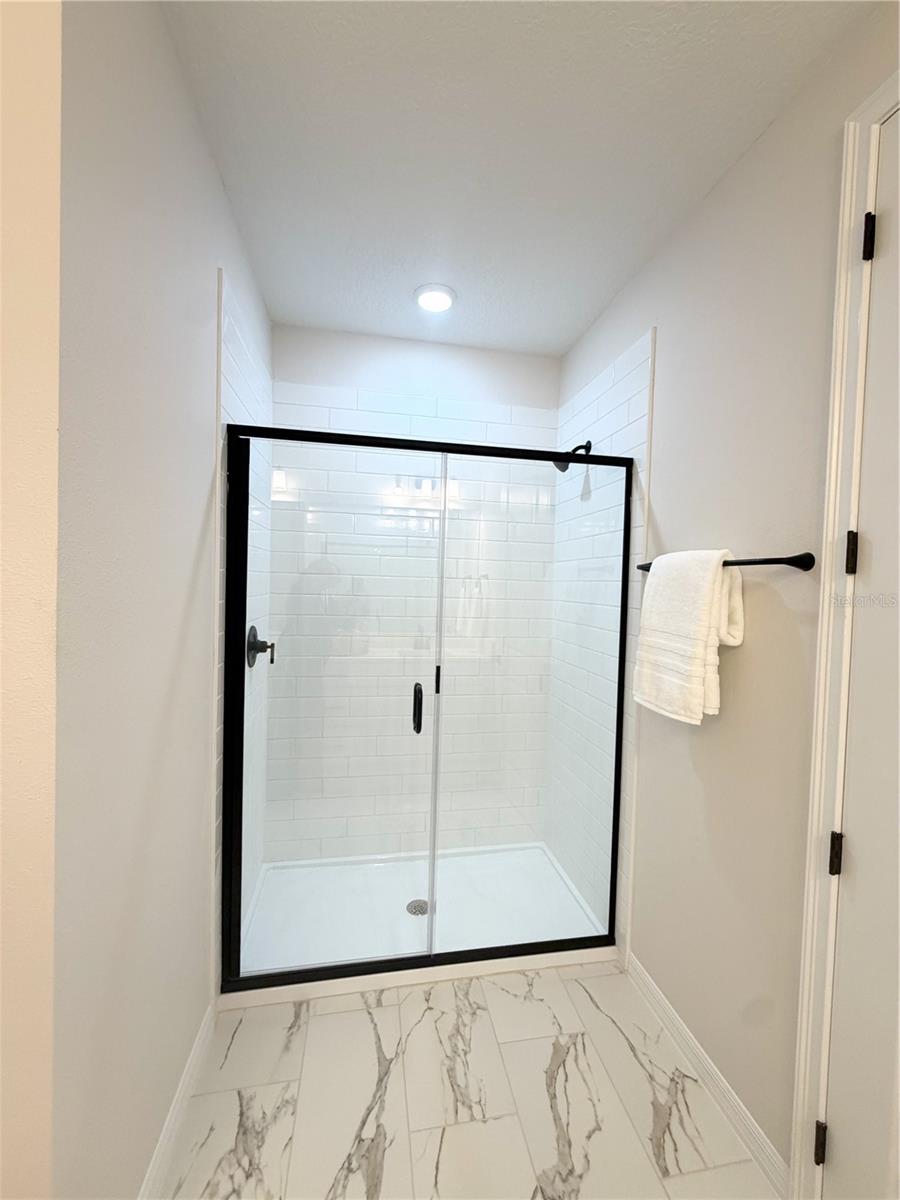 RIVER OAKS TOWNHOMES LLC - Residential