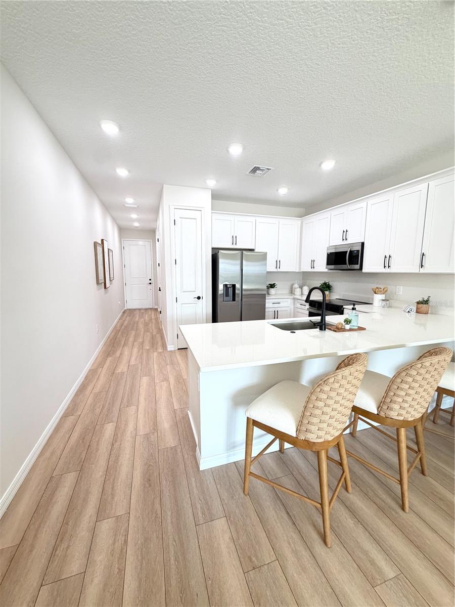 RIVER OAKS TOWNHOMES LLC - Residential