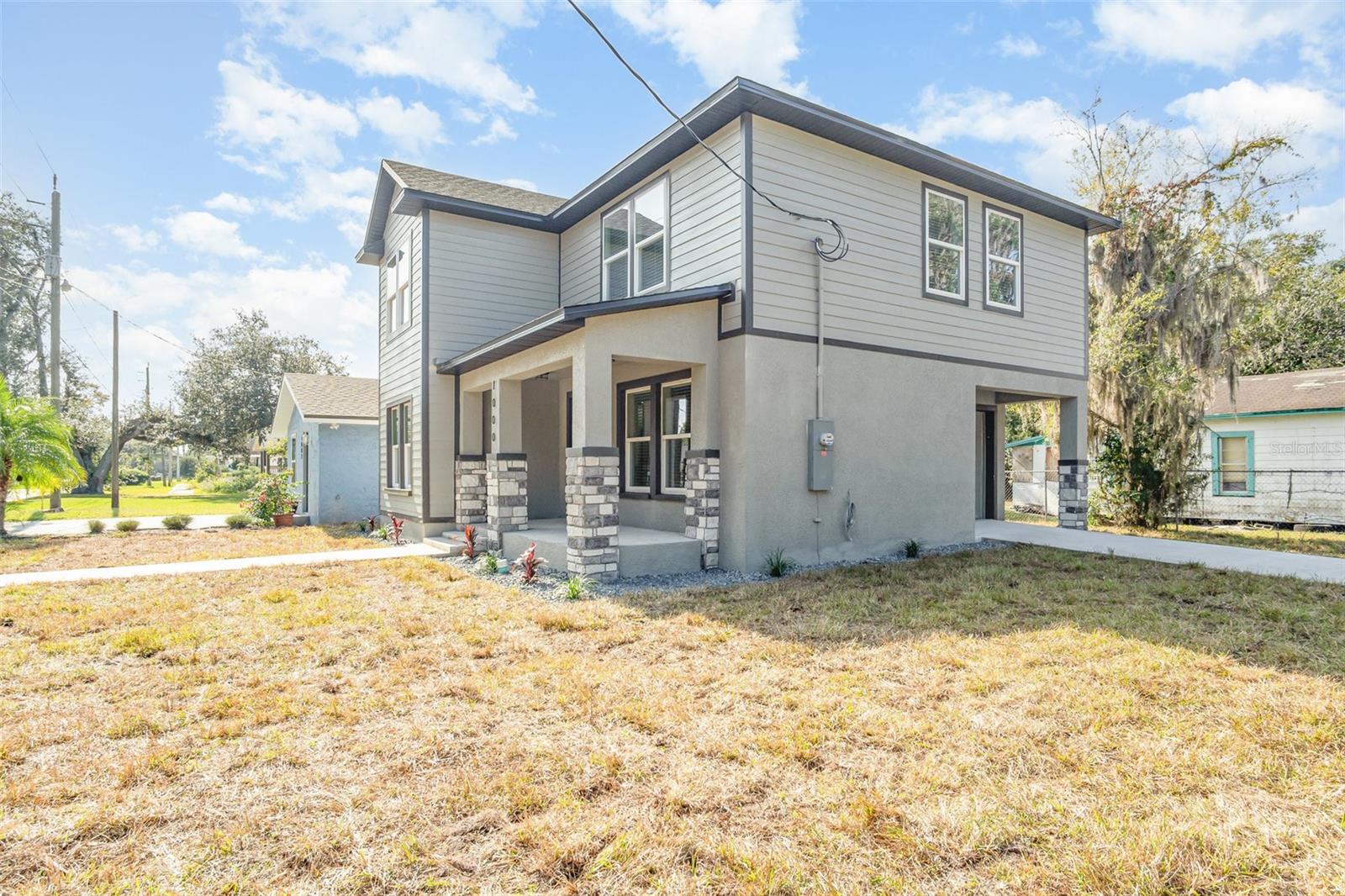 1000 S LOCUST AVENUE