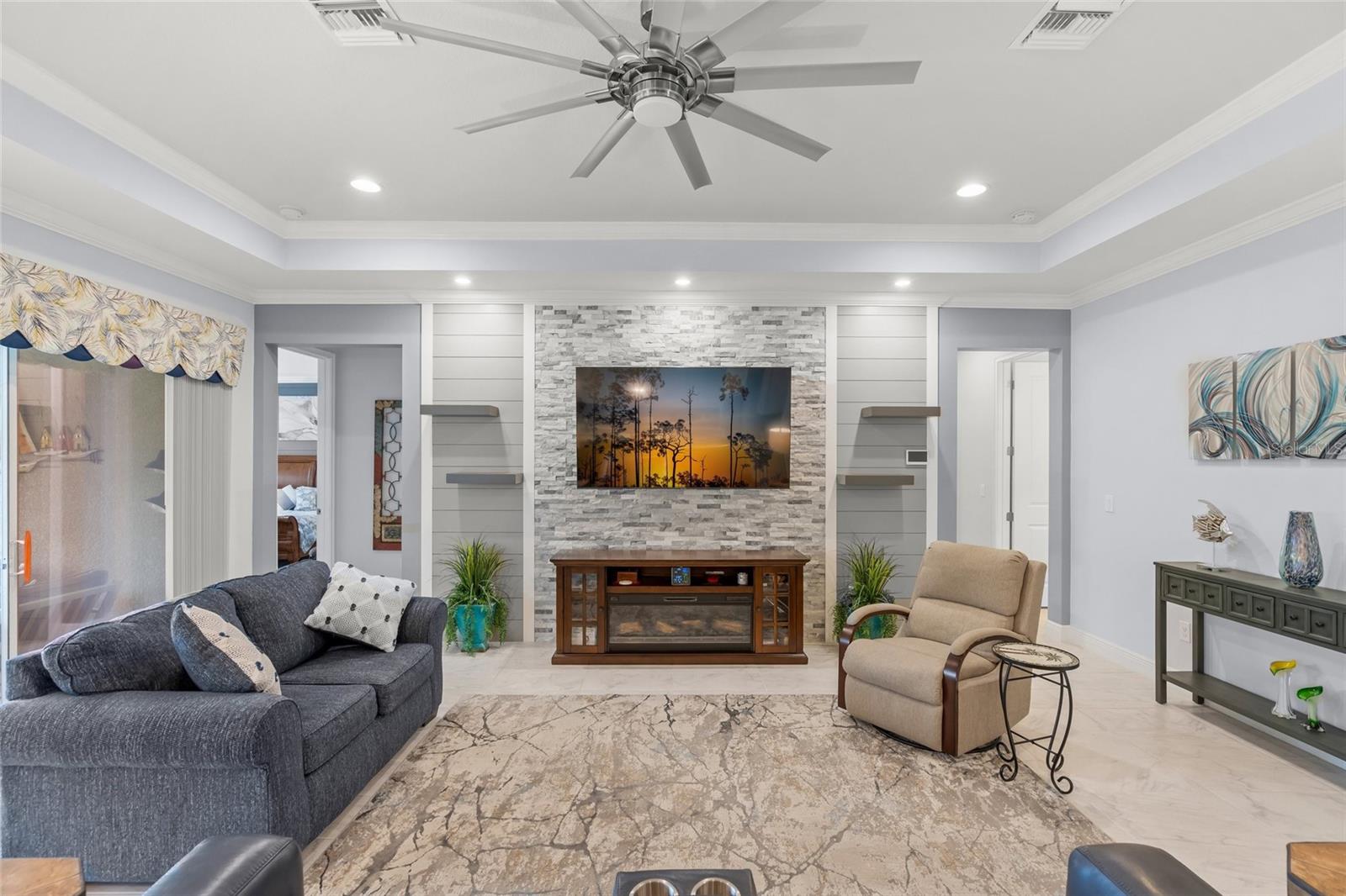 SUNRISE PRESERVE - Residential