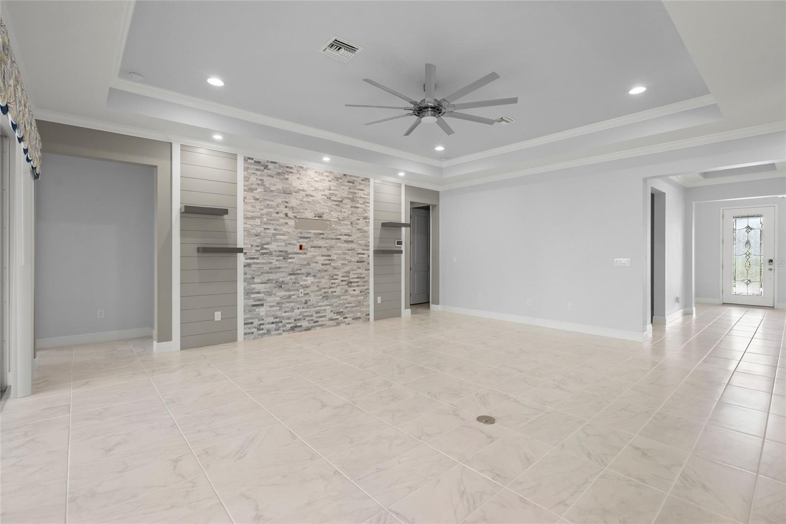 SUNRISE PRESERVE - Residential