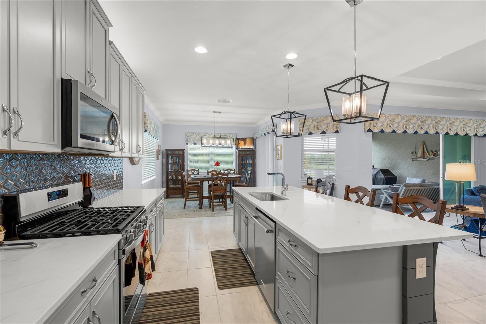 SUNRISE PRESERVE - Residential