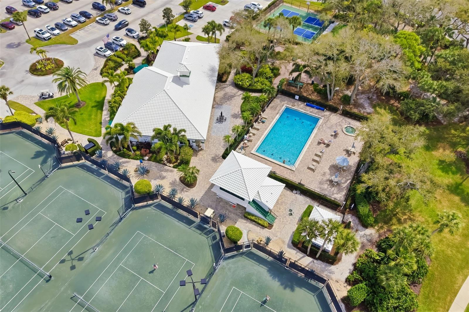 WATERFORD TRACT J PHASE 1 - Residential